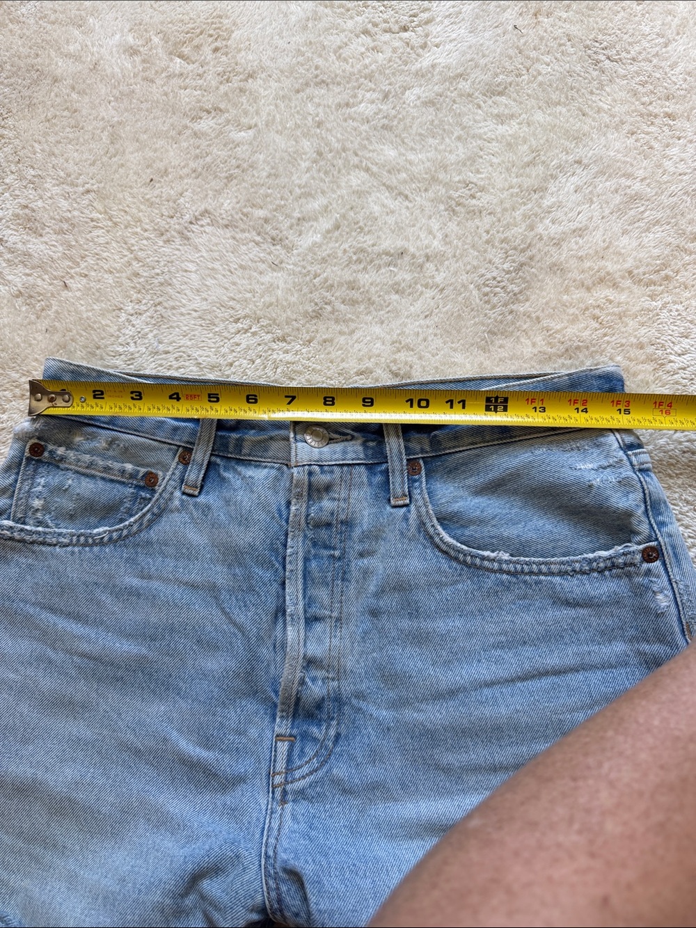 Agolde Riley Shorts - Picture 7 of 9